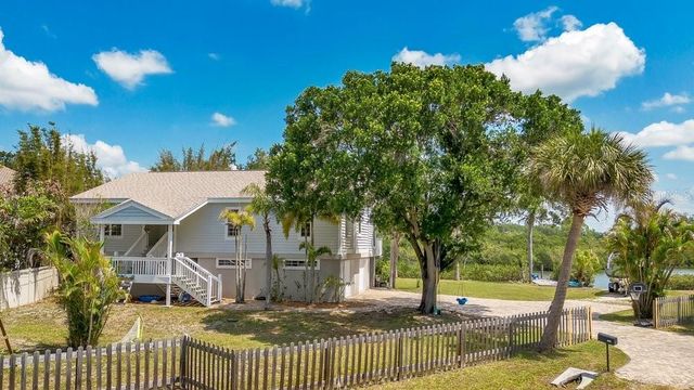 3858 SHORE BOULEVARD, Oldsmar, FL 34677