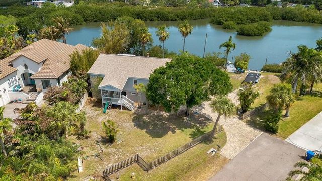3858 SHORE BOULEVARD, Oldsmar, FL 34677