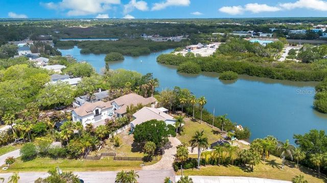 3858 SHORE BOULEVARD, Oldsmar, FL 34677