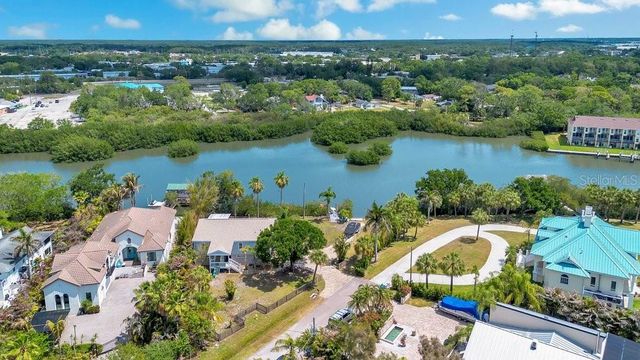 3858 SHORE BOULEVARD, Oldsmar, FL 34677