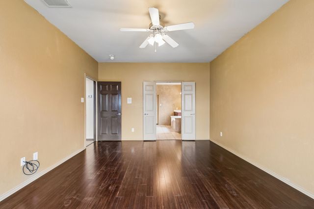 915 Fieldstone Drive, Cedar Hill, TX 75104