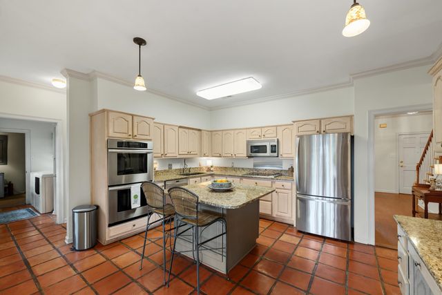 732 N TREE DR, Collierville, TN 38017