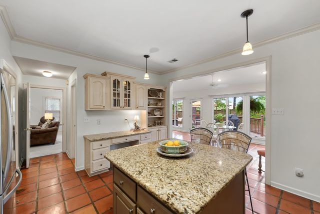 732 N TREE DR, Collierville, TN 38017