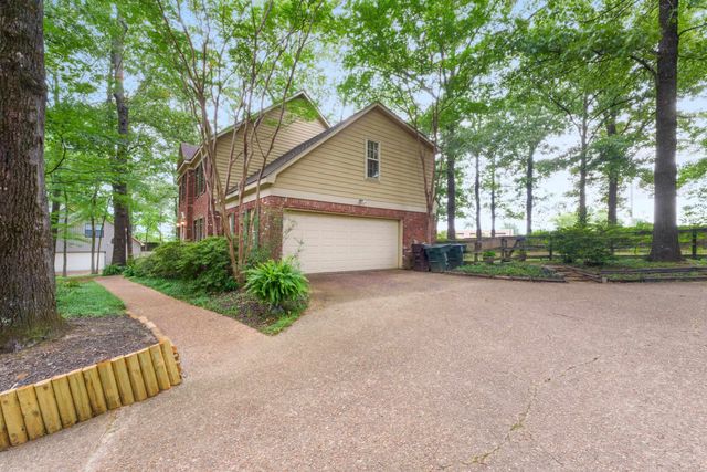 732 N TREE DR, Collierville, TN 38017