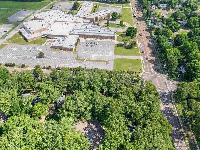 732 N TREE DR, Collierville, TN 38017