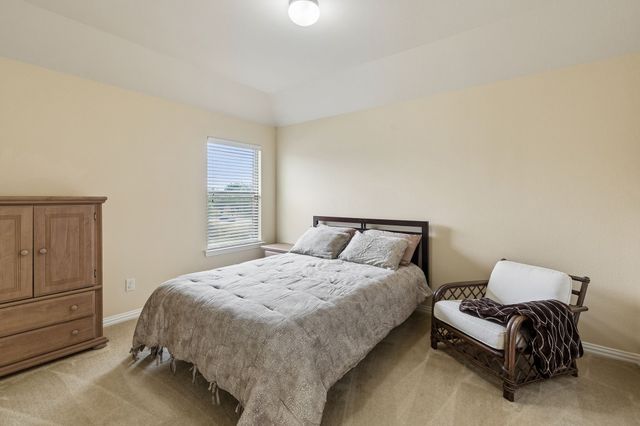 302 Phillips Court, Fate, TX 75087