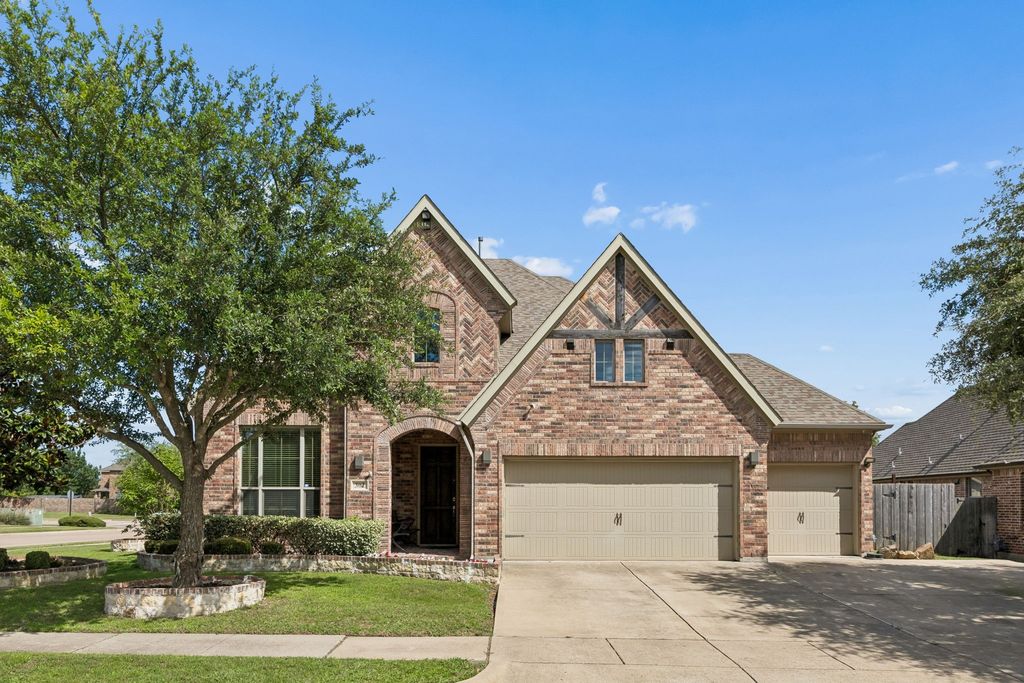 302 Phillips Court, Fate, TX 75087