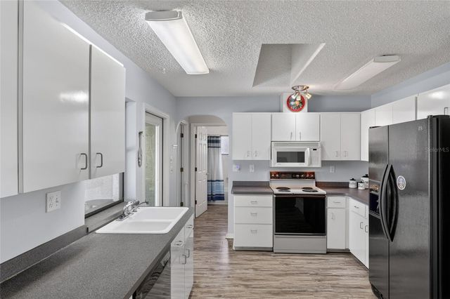 289 MACARTHUR DRIVE, Port Charlotte, FL 33954