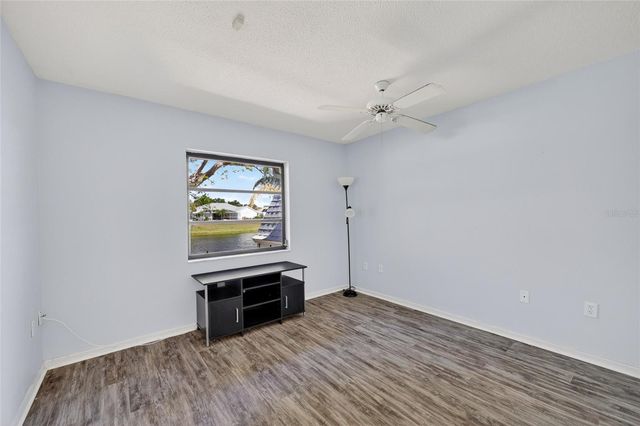 289 MACARTHUR DRIVE, Port Charlotte, FL 33954