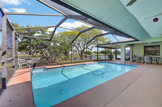 289 MACARTHUR DRIVE, Port Charlotte, FL 33954