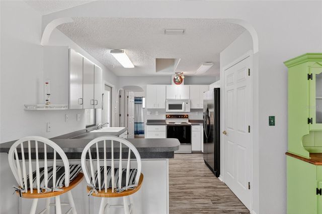 289 MACARTHUR DRIVE, Port Charlotte, FL 33954