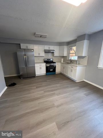 4242 K ST, Philadelphia, PA 19124