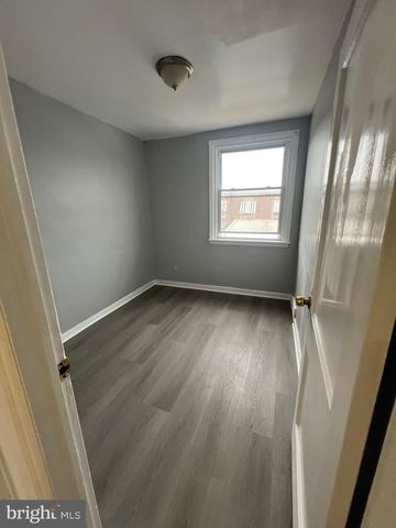 4242 K ST, Philadelphia, PA 19124