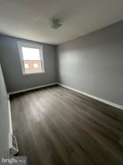 4242 K ST, Philadelphia, PA 19124