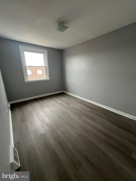 4242 K ST, Philadelphia, PA 19124