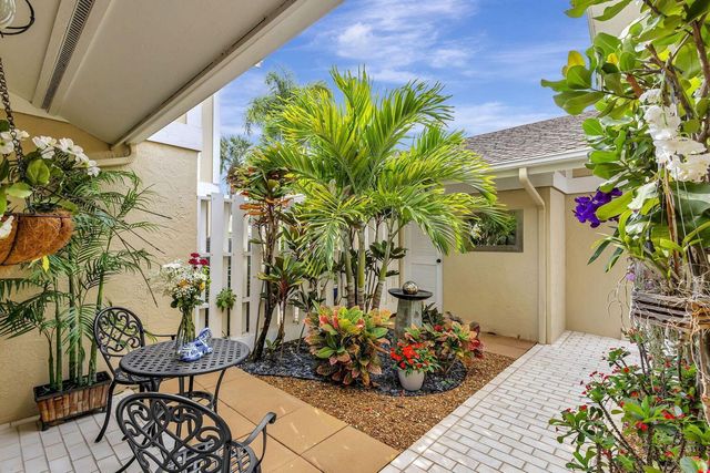 3667 Cape Pointe Circle, Jupiter, FL 33477