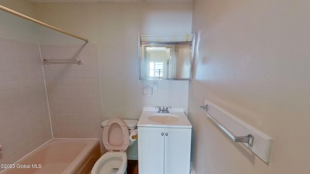 420 Delaware Avenue Apt 4, Albany, NY 12209