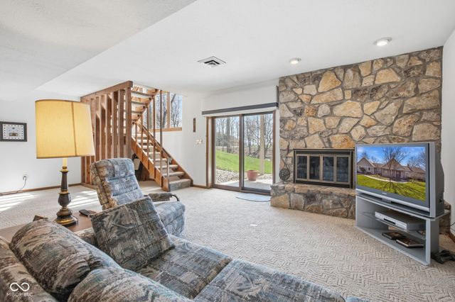 219 Cheshire Circle, Noblesville, IN 46062