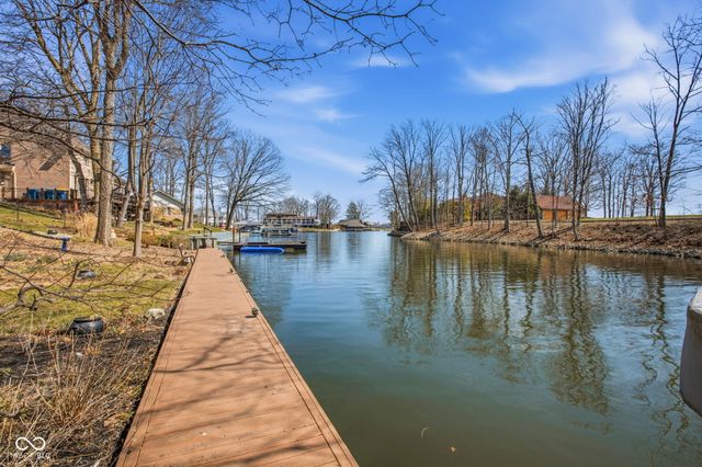 219 Cheshire Circle, Noblesville, IN 46062