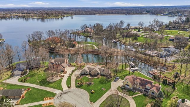 219 Cheshire Circle, Noblesville, IN 46062