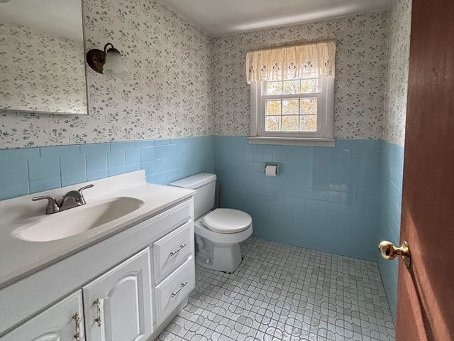 1 Hamilton Road, Northborough, MA 01532