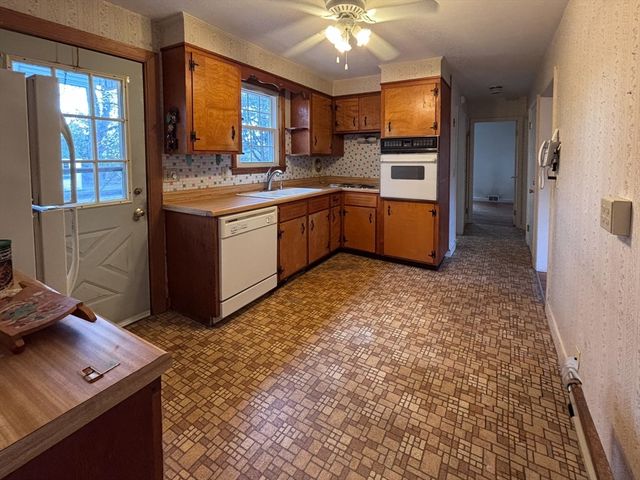 1 Hamilton Road, Northborough, MA 01532