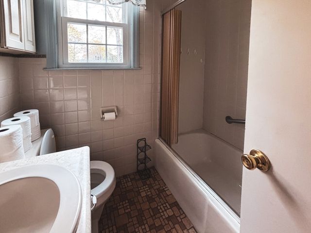 1 Hamilton Road, Northborough, MA 01532