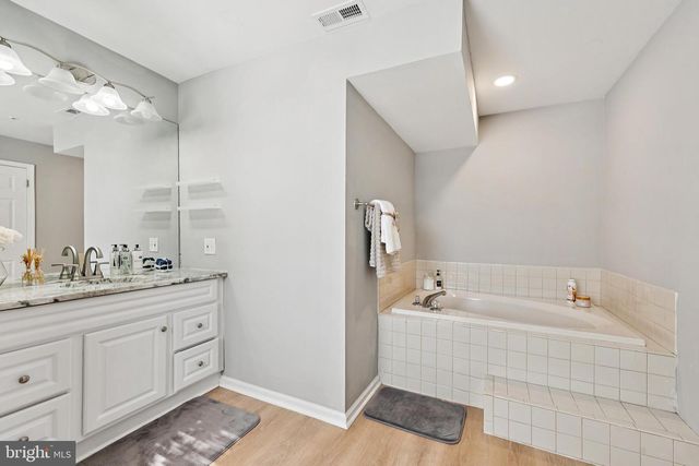 1142 CHANTICLEER, Cherry Hill, NJ 08003