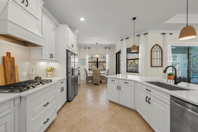 13807 SWIFTWATER WAY, Bradenton, FL 34211