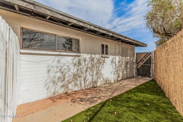 1321 N 48th Place Apt 1, Phoenix, AZ 85008