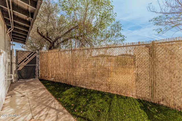 1321 N 48th Place Apt 1, Phoenix, AZ 85008