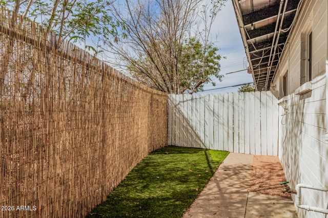 1321 N 48th Place Apt 1, Phoenix, AZ 85008
