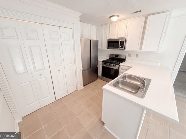 1150 Magnolia Way SE, Smyrna, GA 30082