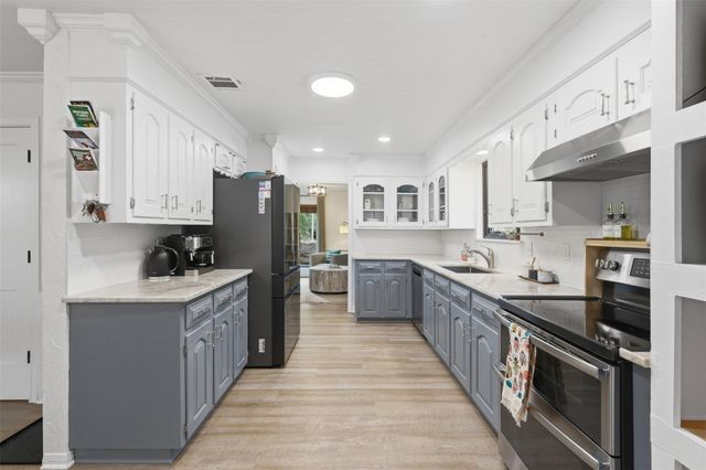 6126 Hickorycrest Drive, Spring, TX 77389