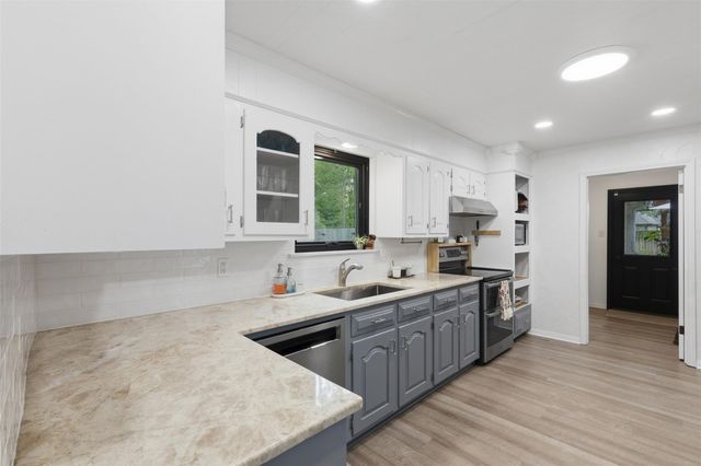 6126 Hickorycrest Drive, Spring, TX 77389