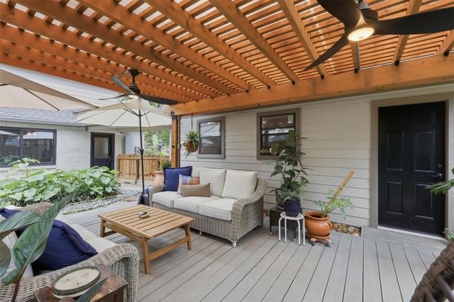 6126 Hickorycrest Drive, Spring, TX 77389