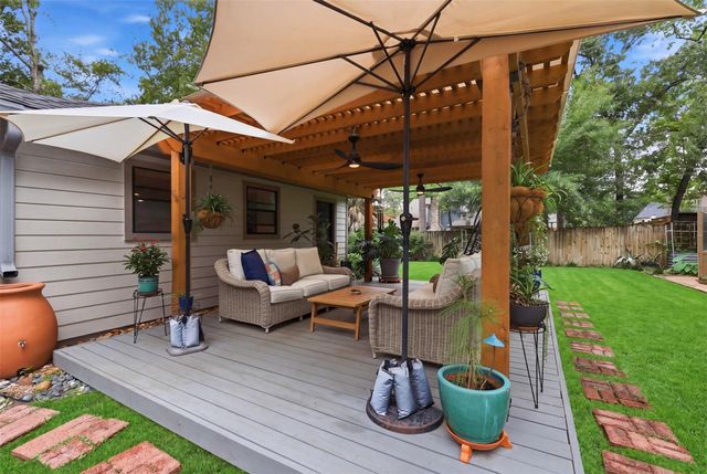 6126 Hickorycrest Drive, Spring, TX 77389