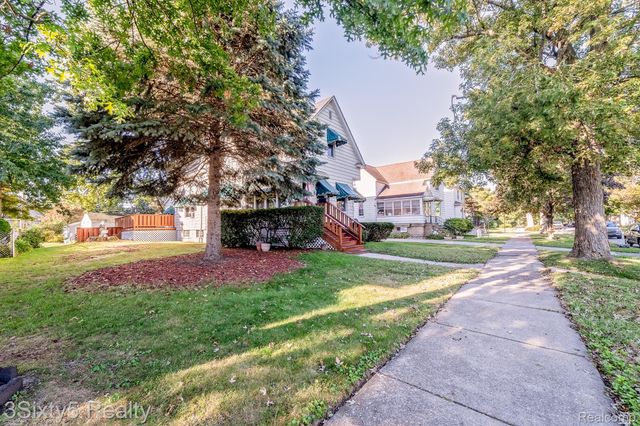 447 Walnut Street, Wyandotte, MI 48192