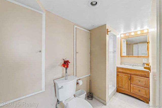 447 Walnut Street, Wyandotte, MI 48192