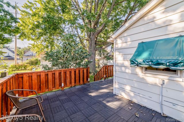 447 Walnut Street, Wyandotte, MI 48192