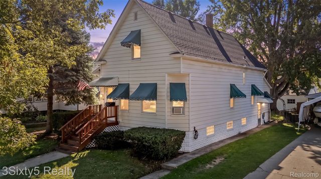 447 Walnut Street, Wyandotte, MI 48192
