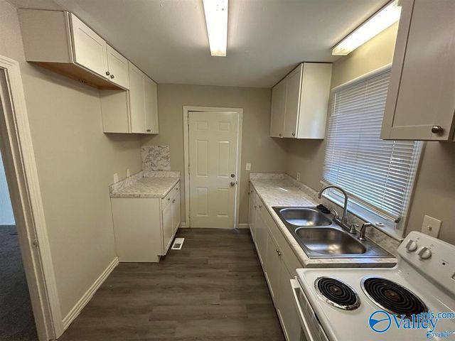802 Crestline Road NW, Huntsville, AL 35816