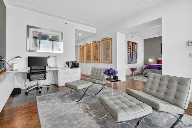 5 Renaissance Square PH6C, White Plains, NY 10601
