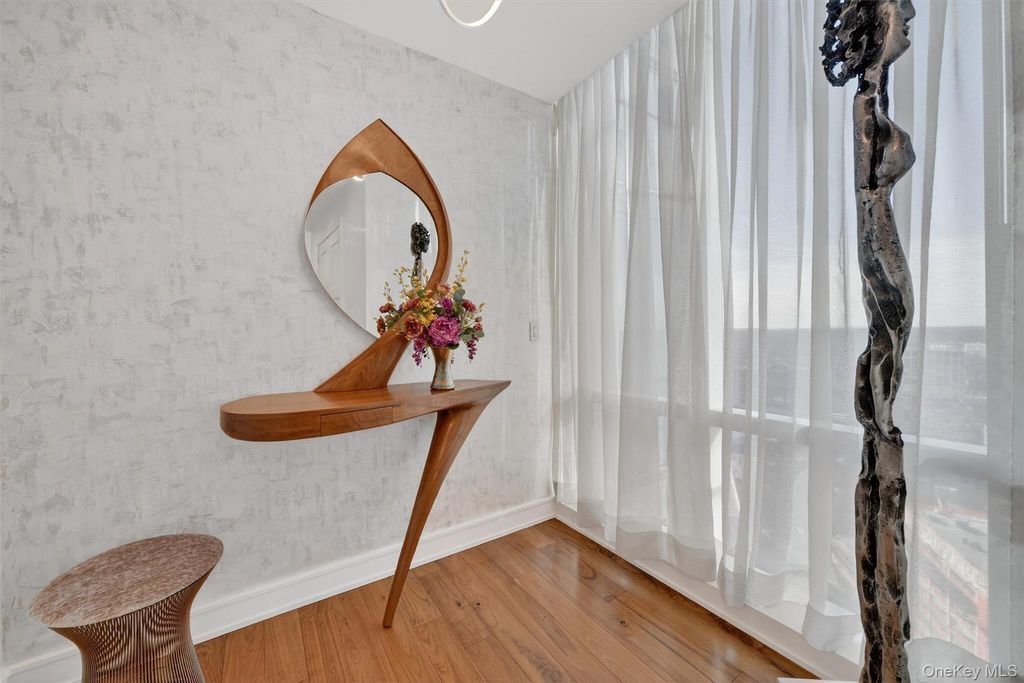 5 Renaissance Square PH6C, White Plains, NY 10601