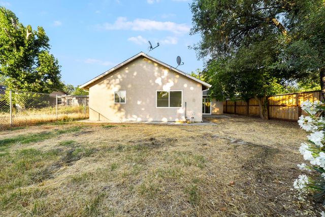 3919 Huron St, Sacramento, CA 95838