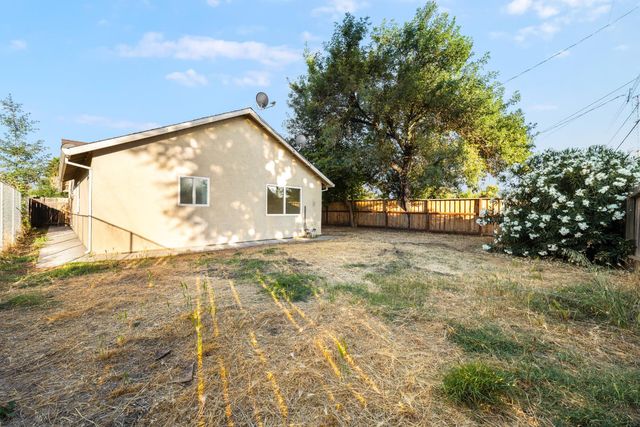 3919 Huron St, Sacramento, CA 95838