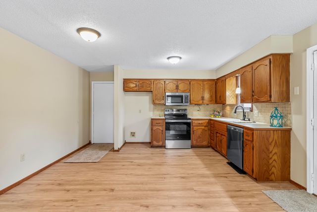 400 E Elm Street, Nixa, MO 65714