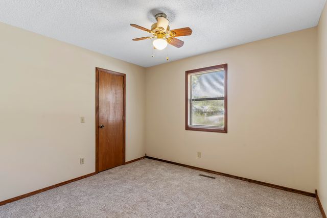 400 E Elm Street, Nixa, MO 65714