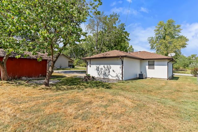 400 E Elm Street, Nixa, MO 65714