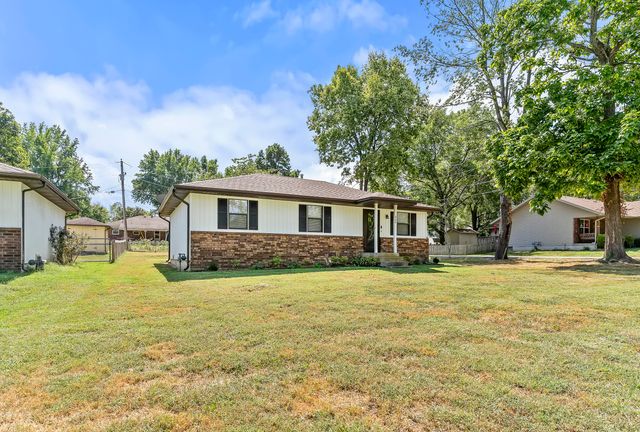 400 E Elm Street, Nixa, MO 65714